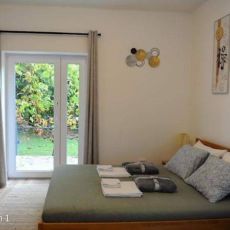Quiet, Green, Relaxing Place - 2 Bedroom Apartment Balatonfüred Eksteriør billede